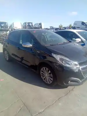 Scrapping Vehicle peugeot 208 style of the year 2001 powered cchmrp