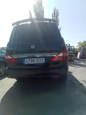 Здавання транспортного засобу ssangyong rodius xdi року 2001 потужний 
