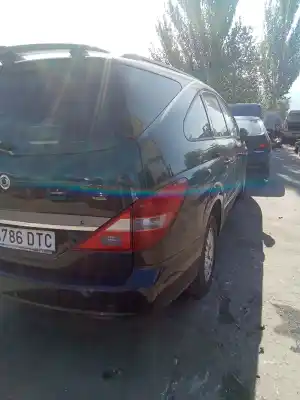 Здавання транспортного засобу SSANGYONG RODIUS Xdi року 2001 потужний 