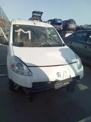 Veículo de Sucata peugeot partner tepee 1.6 hdi / bluehdi 75 do ano 2001 alimentado 9hn