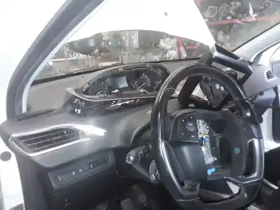 Scrapping Vehicle peugeot 2008 (--.2013->) allure of the year 2001 powered 9hp