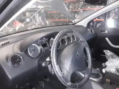 Scrapping Vehicle peugeot 308 envy of the year 2001 powered 5fw