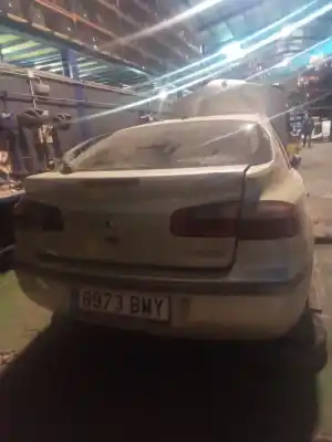 Veículo de Sucata renault laguna ii (bg0) authentique 120 cv / 88 kw do ano 2001 alimentado f9q750