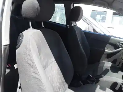 Veicolo di demolizione ford focus berlina (cak) trend dell'anno 2001 alimentato c9db