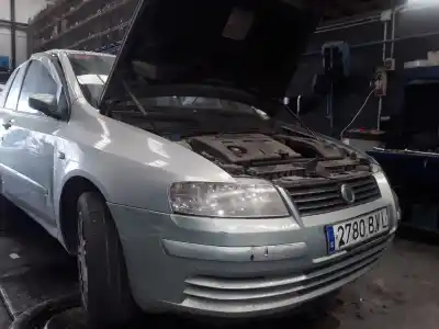 Veículo de Sucata fiat stilo (192) 1.9 jtd cat do ano 2001 alimentado 192a1000