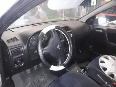 Veículo de Sucata opel astra g berlina 2.0 dti do ano 2001 alimentado y20dth