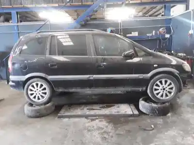 Sloopvoertuig opel zafira a 2.0 dti van het jaar 2001 aangedreven y20dth