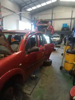 Veículo de Sucata citroen c3 1.4 hdi (68 cv) 1.4 hdi do ano 2001 alimentado 8hz