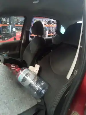 Veículo de Sucata citroen c3 1.4 hdi (68 cv) 1.4 hdi do ano 2001 alimentado 8hz