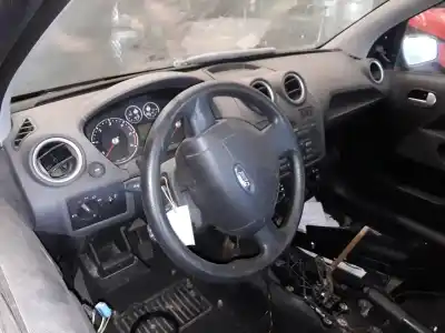 Здавання транспортного засобу ford fiesta (cbk) 1.4 tdci cat року 2001 потужний 