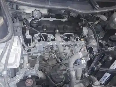 Veículo de Sucata peugeot 206 berlina 2.0 hdi cat do ano 2001 alimentado rhy