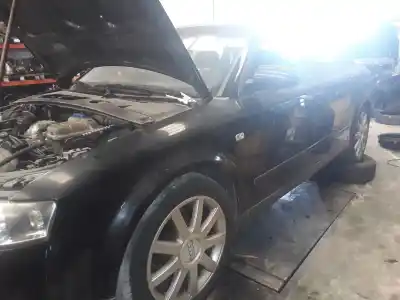 Veículo de Sucata audi a4 berlina (8e) 2.5 v6 24v tdi do ano 2001 alimentado 