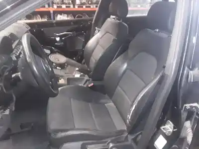 Veículo de Sucata audi a4 berlina (8e) 2.5 v6 24v tdi do ano 2001 alimentado 
