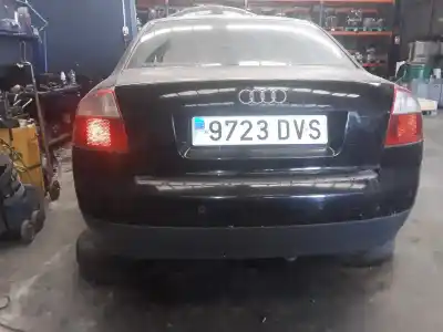 Veículo de Sucata audi a4 berlina (8e) 2.5 v6 24v tdi do ano 2001 alimentado 