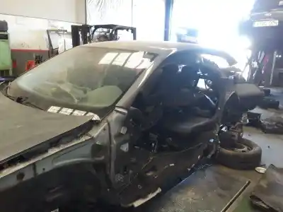 Veículo de Sucata volkswagen jetta (1k2) advance 150 cv / 110 kw do ano 2001 alimentado 