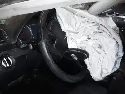 Veículo de Sucata audi a4 berlina (8e) 1.9 tdi (96kw) do ano 2001 alimentado 