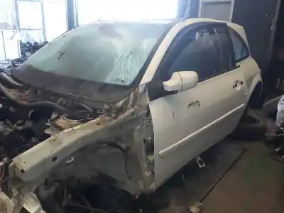 Здавання транспортного засобу renault megane ii furgón/ranchera familiar (km_) 1.5 dci (km1e) року 2001 потужний k9k732