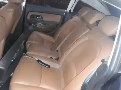 Véhicule à la ferraille CITROEN C6 Exclusive de l'année 2001 alimenté X8Z