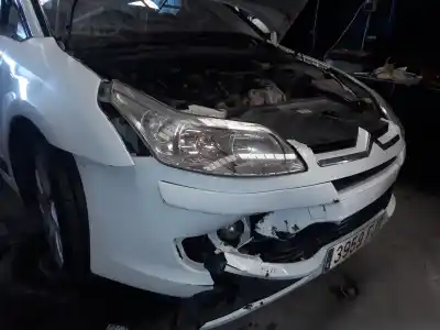 Veículo de Sucata citroen c4 berlina vtr plus do ano 2001 alimentado 9hy