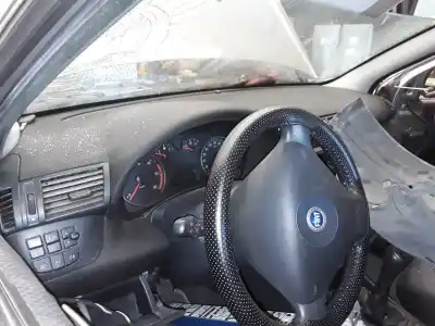 Veículo de Sucata fiat stilo (192) 1.9 jtd cat do ano 2001 alimentado 192a1000