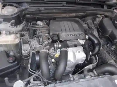 Veículo de Sucata peugeot 407 sw sr confort do ano 2001 alimentado 9hz