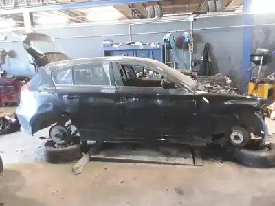 Veículo de Sucata bmw serie 1 berlina (e81/e87) 116d do ano 2001 alimentado 