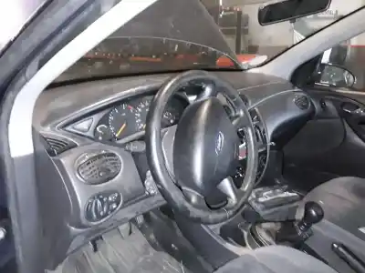 Sloopvoertuig ford focus turnier (cak) 1.8 tdci cat van het jaar 2001 aangedreven 