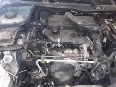 Veículo de Sucata peugeot 206 berlina 1.4 hdi do ano 2001 alimentado 