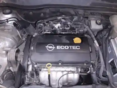 Veículo de Sucata opel astra h berlina 1.8 16v do ano 2001 alimentado 