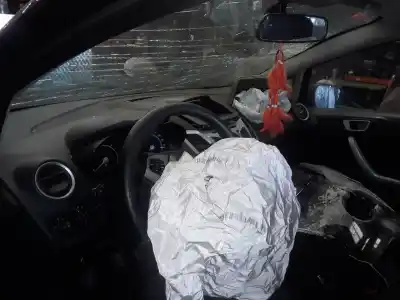 Veículo de Sucata ford fiesta (cb1) 1.4 tdci cat do ano 2001 alimentado 