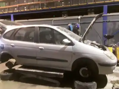 Здавання транспортного засобу renault megane i scenic (ja0) 1.9 d alize року 2001 потужний 