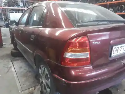 Vehicul casat opel astra g berlina 1.6 16v al anului 2001 alimentat 