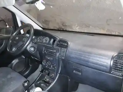 Scrapping Vehicle opel zafira a comfort of the year 2001 powered y20dth