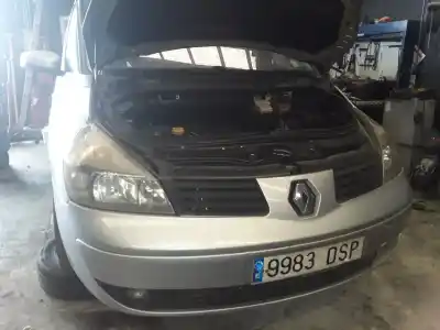 Здавання транспортного засобу renault espace iv (jk0) grand espace expression року 2001 потужний g9t742