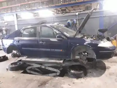 Scrapping Vehicle renault laguna ii (bg0) authentique 101 cv / 74 kw of the year 2001 powered f9q752