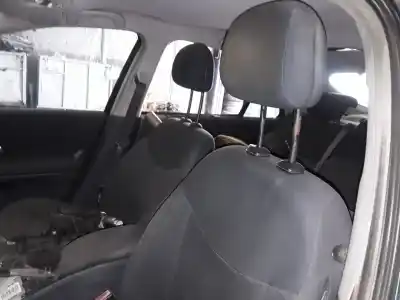 Здавання транспортного засобу renault laguna ii (bg0) authentique 101 cv / 74 kw року 2001 потужний f9q752