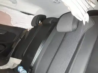 Veicolo di demolizione peugeot 3008 active dell'anno 2001 alimentato hzu