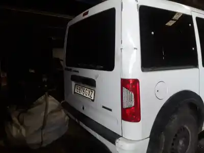 Здавання транспортного засобу FORD TOURNEO CONNECT (TC7) Kombi B. corta (2006->) року 2001 потужний HCPA