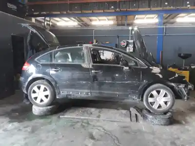 Veículo de Sucata citroen c4 berlina exclusive do ano 2001 alimentado nfu