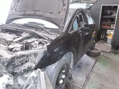 Veículo de Sucata citroen c4 berlina exclusive do ano 2001 alimentado nfu