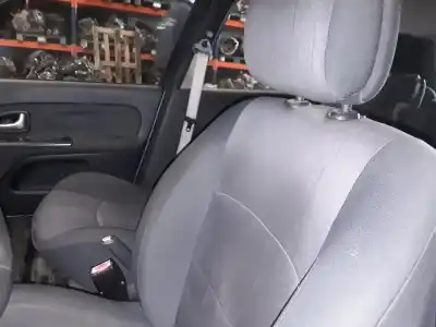 Здавання транспортного засобу renault   року 2004 потужний k9k712