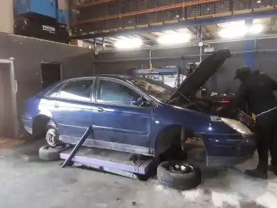 Утилизация автомобиля CITROEN C5 BERLINA 2.2 HDi Vivace года 2001 питание 4HX