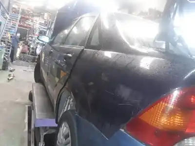 Veículo de Sucata ford focus berlina (cak) trend do ano 2001 alimentado fyda