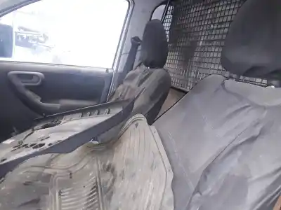 Veículo de Sucata opel combo tour cosmo do ano 2001 alimentado z13dtj