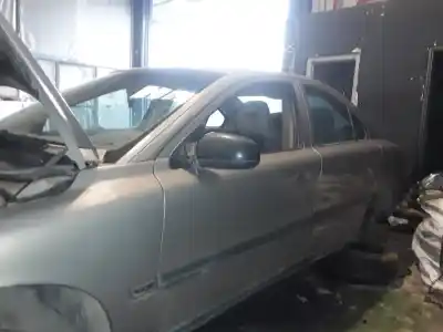 Sloopvoertuig volvo s60 berlina 2.4 d van het jaar 2001 aangedreven d5244t