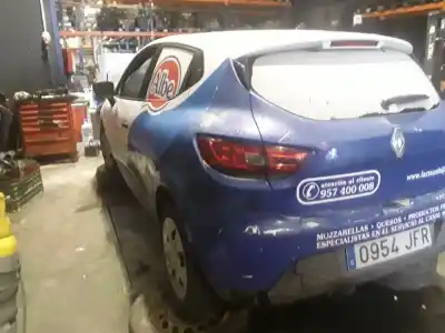 Veículo de Sucata renault clio iv zen do ano 2001 alimentado 