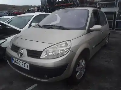 Veicolo di demolizione renault scenic ii exception 2009 dell'anno 2001 alimentato 