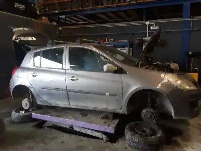 Scrapping Vehicle renault clio iii emotion of the year 2001 powered k9k768