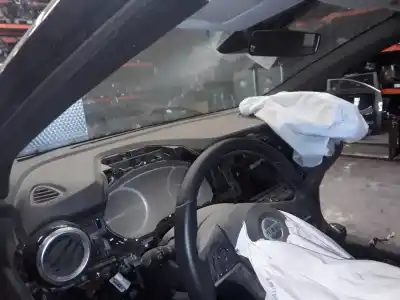 Veículo de Sucata nissan micra v (k14) visia+ do ano 2001 alimentado h4db450