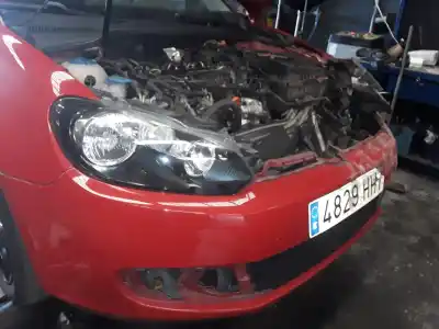 Veículo de Sucata volkswagen golf vi (5k1) rabbit bluemotion do ano 2001 alimentado cayh